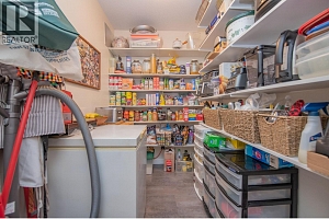 2506 Shuswap Avenue - Photo 16