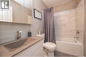 2506 Shuswap Avenue - Photo 22