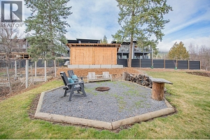 2506 Shuswap Avenue - Photo 47