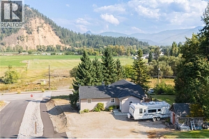 2506 Shuswap Avenue - Photo 55