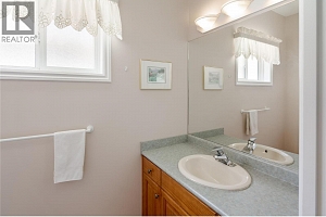 419 PROVIDENCE Avenue - Photo 12