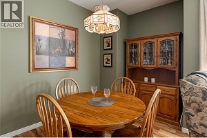 419 PROVIDENCE Avenue - Photo 4