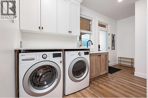 6448 Agassiz Road - Photo 21