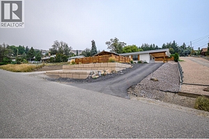 6448 Agassiz Road - Photo 27