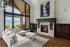 722 Marin Crescent - Photo 8