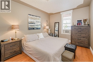 715 Hubert Avenue - Photo 13