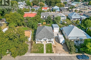 715 Hubert Avenue - Photo 43