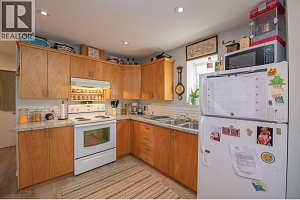 3908 Pleasant Valley Road - Photo 9