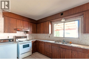 824 Grenfell Avenue - Photo 13