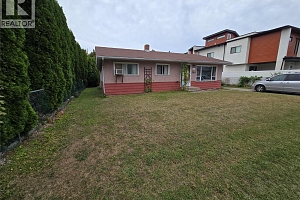 824 Grenfell Avenue - Photo 2