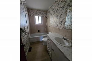 824 Grenfell Avenue - Photo 20