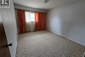 824 Grenfell Avenue - Photo 21