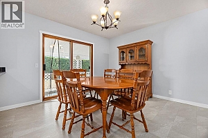 2625 Catherine Crescent - Photo 10