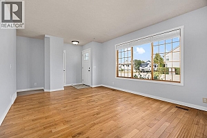 2625 Catherine Crescent - Photo 15