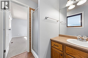 2625 Catherine Crescent - Photo 22