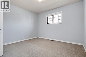 2625 Catherine Crescent - Photo 24