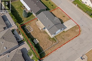 2625 Catherine Crescent - Photo 44