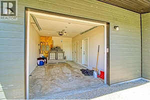 7250 Fintry Delta Road - Photo 18