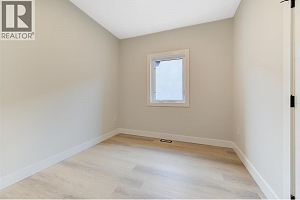 839 Lawson Avenue Unit# 4 - Photo 35