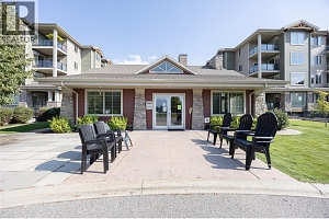 3733 Casorso Road Unit# 103 - Photo 16