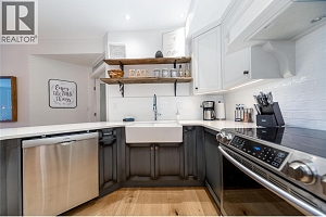 1088 Sunset Drive Unit# 310 - Photo 10