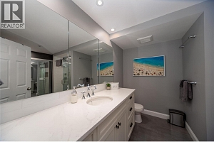 1088 Sunset Drive Unit# 310 - Photo 19