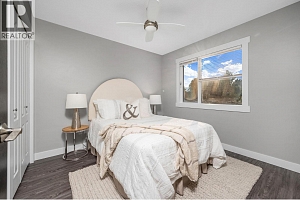 111 Portside Court - Photo 33