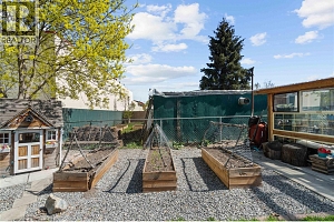 715 Mill Avenue - Photo 27