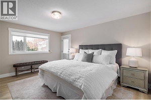 1009 Hudson Road - Photo 10