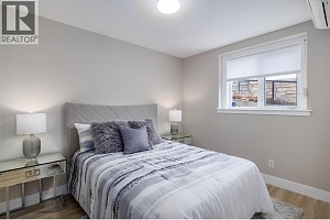 1009 Hudson Road - Photo 20