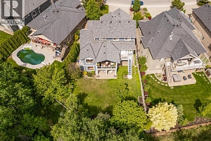 2423 Paramount Drive - Photo 2
