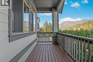 2051 Sunview Drive Unit# 4 - Photo 3