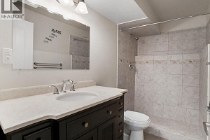 2051 Sunview Drive Unit# 4 - Photo 48