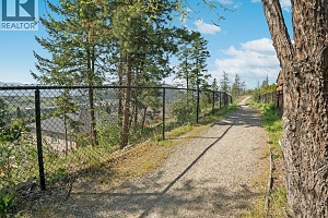 2051 Sunview Drive Unit# 4 - Photo 62