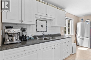 5227 Trepanier Bench Road - Photo 39