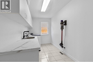 3784 Inglis Place - Photo 25