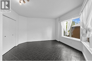 3784 Inglis Place - Photo 36