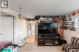 605 Stirling Road - Photo 24