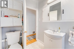 2208 32 Street - Photo 20