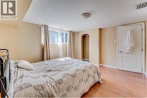 2208 32 Street - Photo 32