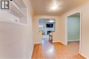 2208 32 Street - Photo 33