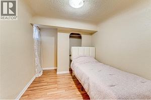 2208 32 Street - Photo 34