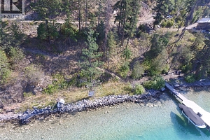 5649 Cosens Bay Road Unit# 13 - Photo 16