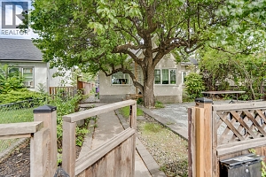 980 Coronation Avenue - Photo 11