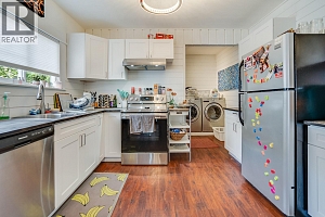 980 Coronation Avenue - Photo 6