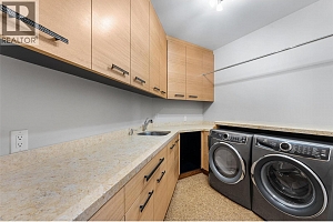 742 Highpointe Place - Photo 47