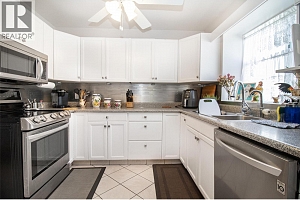 1874 Parkview Crescent Unit# 25 - Photo 11