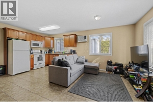 1320 Graham Street - Photo 25