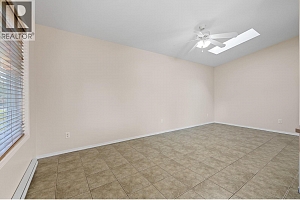 1320 Graham Street - Photo 3