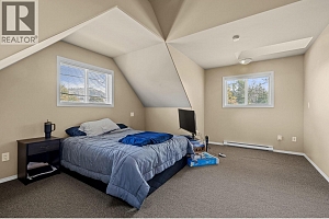 1320 Graham Street - Photo 33